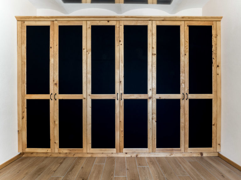 Objektbau und Büromöbel - Schreinerei Dorfhuber